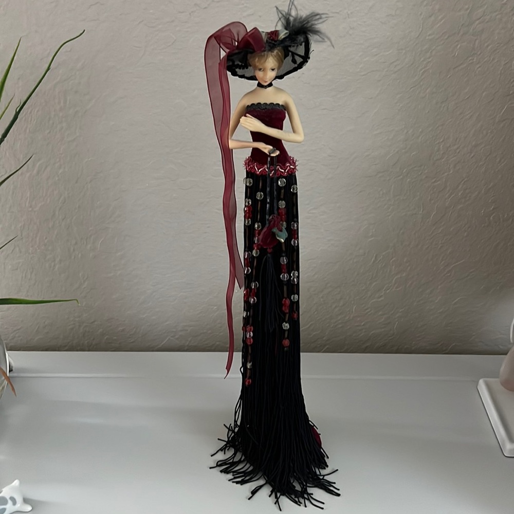 Pretty Duckhouse Heirloom Doll- Jelena